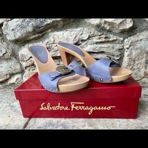 Salvatore Ferragamo Bosforo Reptile Heels Size 10
